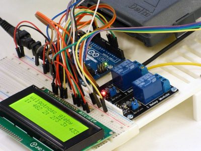 ENTWICKLUNG VON HARD- SOFTWARE FÜR COMPUTER UND EMBEDDED GERÄTE